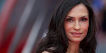Famke  Janssen OP  Gerüchte, Fakten & ihre Haltung im Überblick