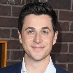 TDavid Henrie